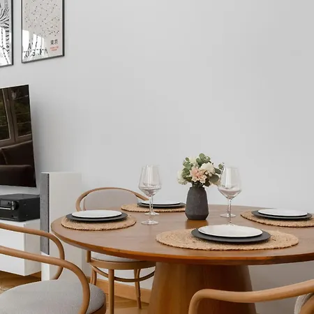 Vintage Apartment Z Dwiema Sypialniami W Poblizu Centrum Wroclawia By Renters Prestige Exterior photo